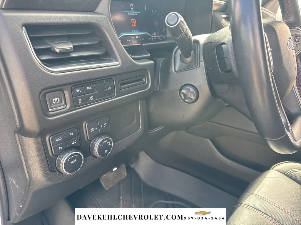 Used 2022 Chevrolet Suburban RST w/ Luxury Package AWD/4WD image 12