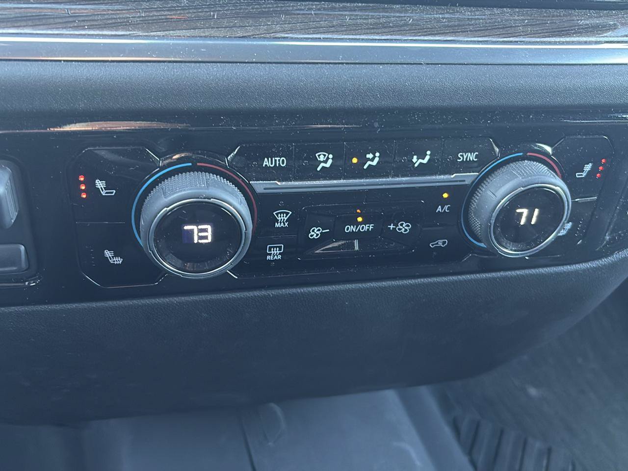 Used 2024 Chevrolet Silverado 2500 LT w/ All Star Edition AWD/4WD image 22
