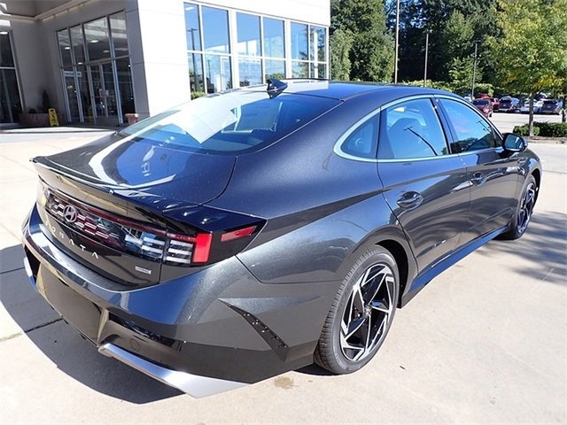 New 2026 Hyundai Sonata SEL image 2