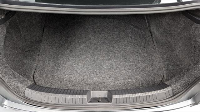 Used 2025 Volkswagen Jetta SE image 17