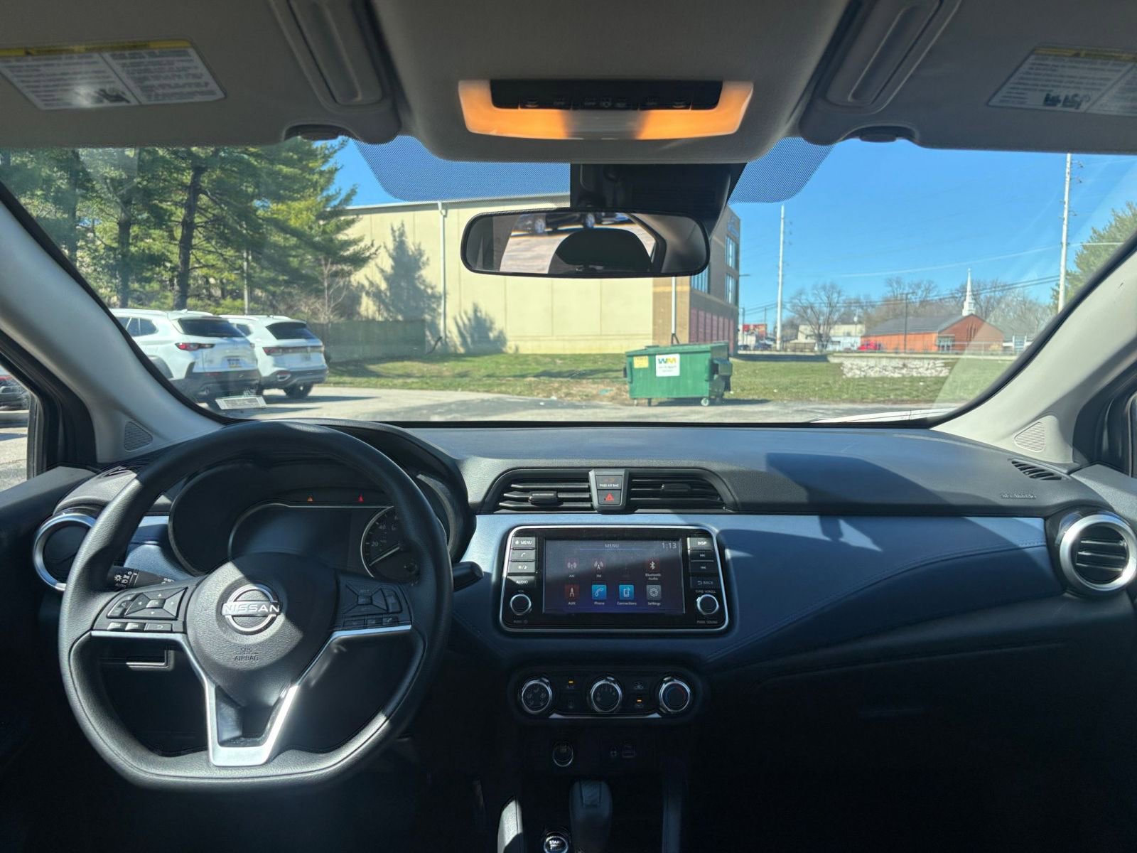Used 2025 Nissan Versa SV image 31