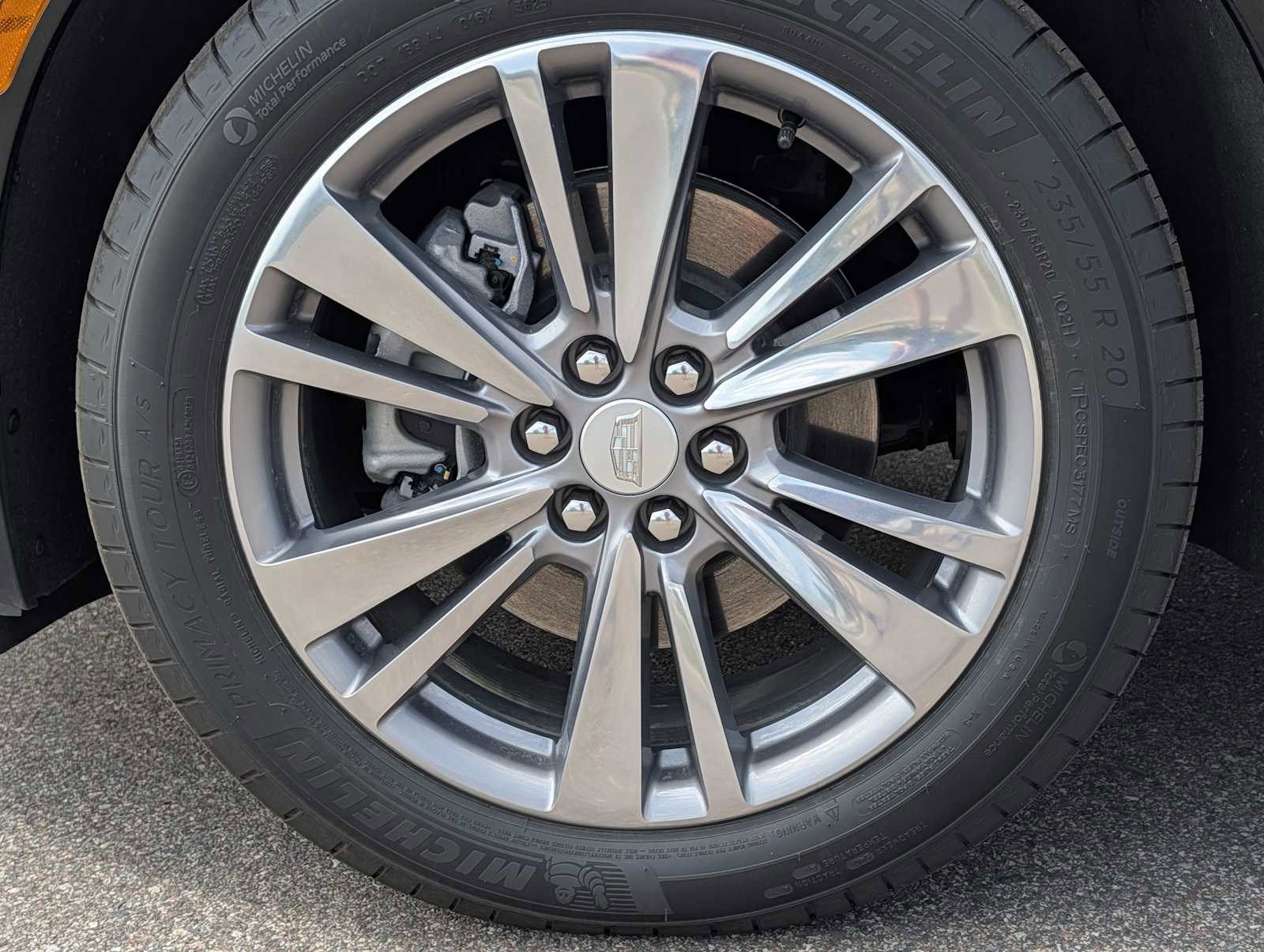 Used 2025 Cadillac XT5 Premium Luxury w/ LPO, Floor Liner Package AWD/4WD image 9