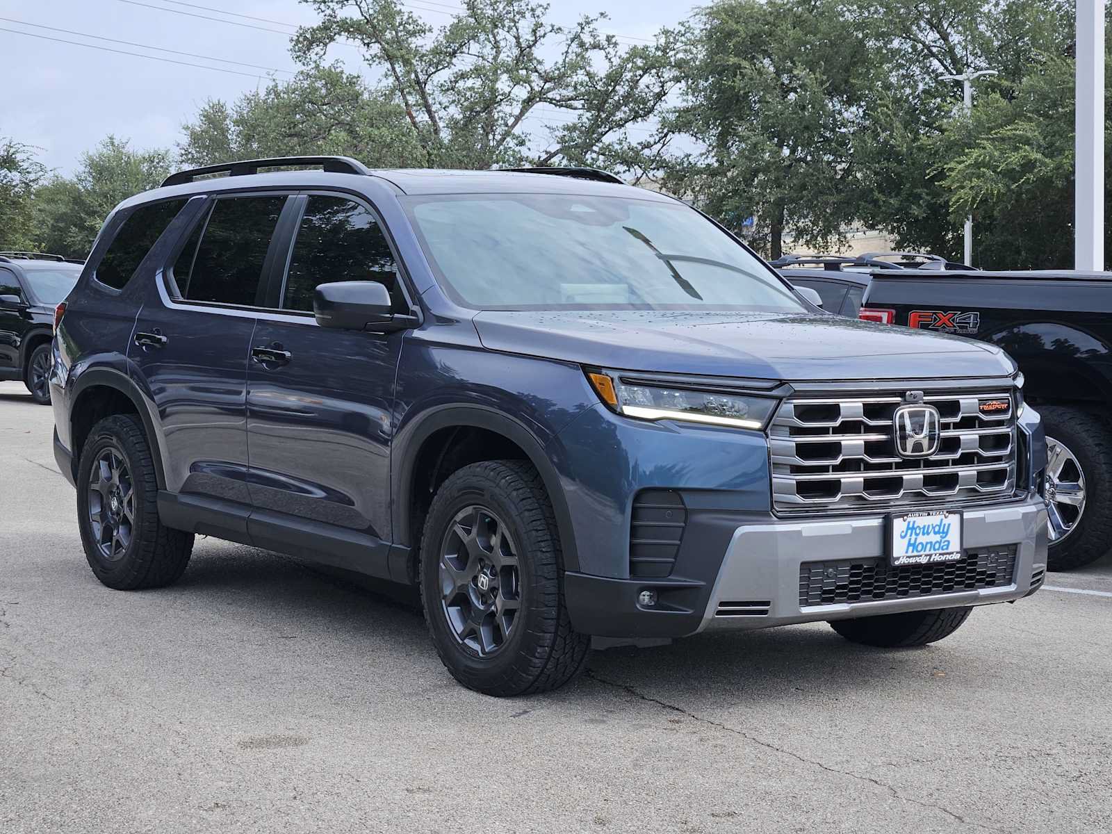 Certified 2026 Honda Pilot TrailSport image 3