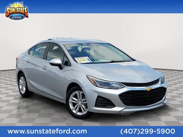 Used 2019 Chevrolet Cruze LT FWD image 1
