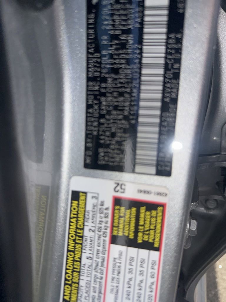 Used 2020 Toyota Camry SE FWD image 10