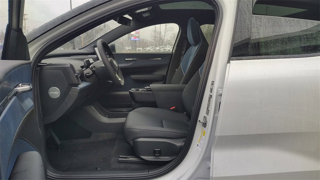 New 2026 Volvo EX30 Plus image 7