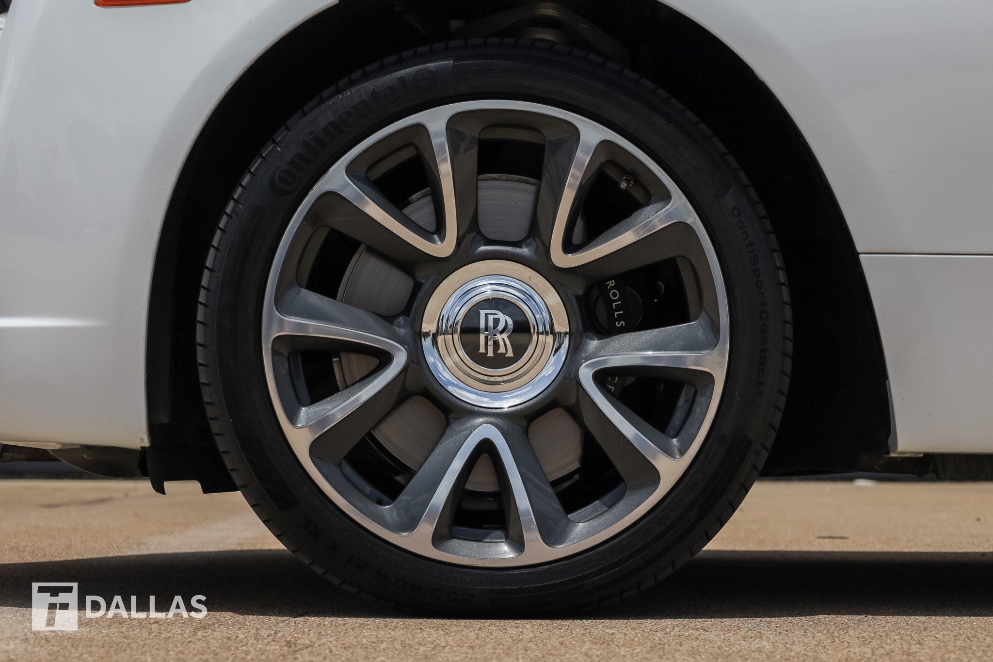 Used 2019 Rolls-Royce Wraith RWD image 8