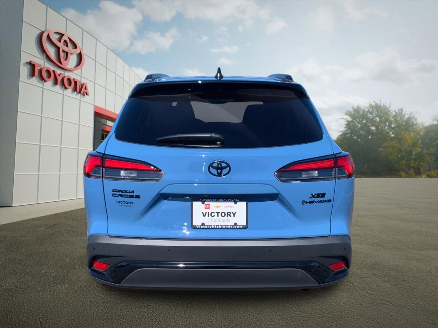 Used 2026 Toyota Corolla Cross XSE w/ Convenience Package image 4