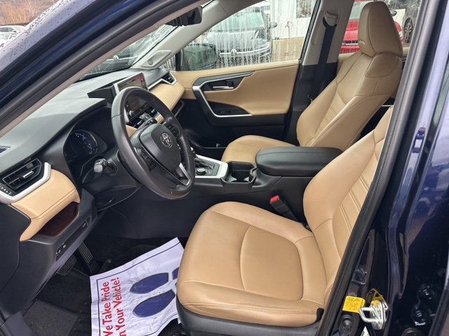 Used 2020 Toyota RAV4 Limited image 10