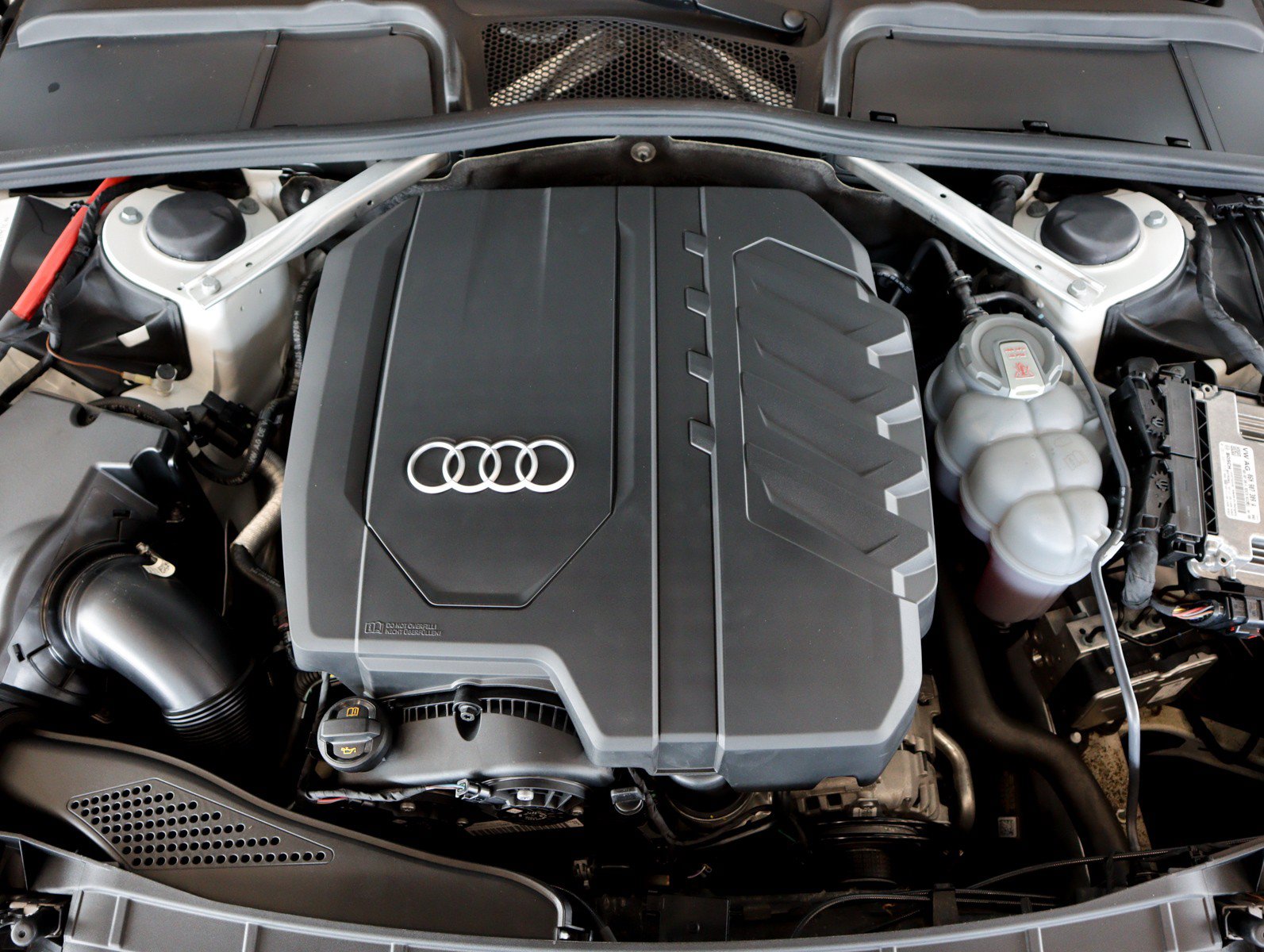 Used 2023 Audi A5 2.0T Premium w/ Convenience Package AWD/4WD image 4