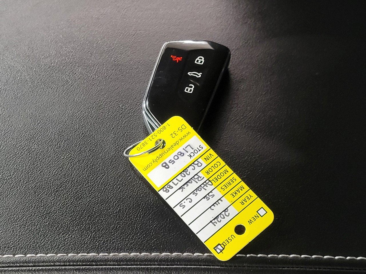 Used 2024 Volkswagen Atlas Cross Sport SE image 26