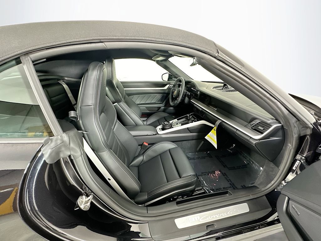 New 2026 Porsche 911 Carrera 4S image 27
