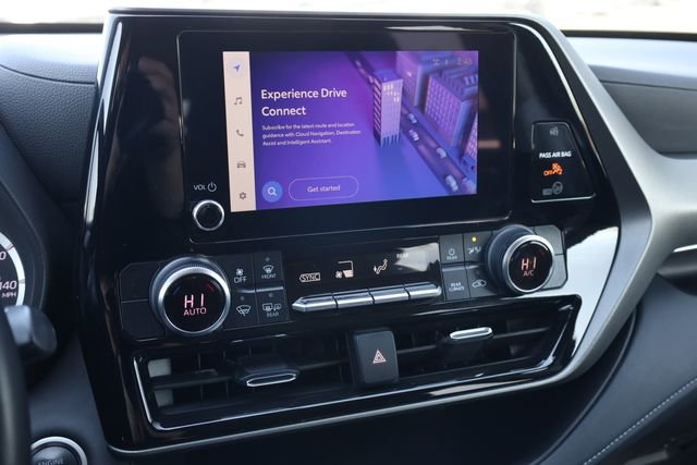 Used 2024 Toyota Highlander LE image 21