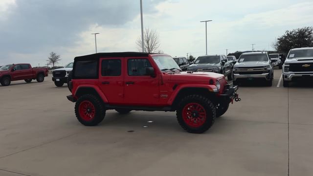 Used 2018 Jeep Wrangler Unlimited Sahara w/ Cold Weather Group image 5