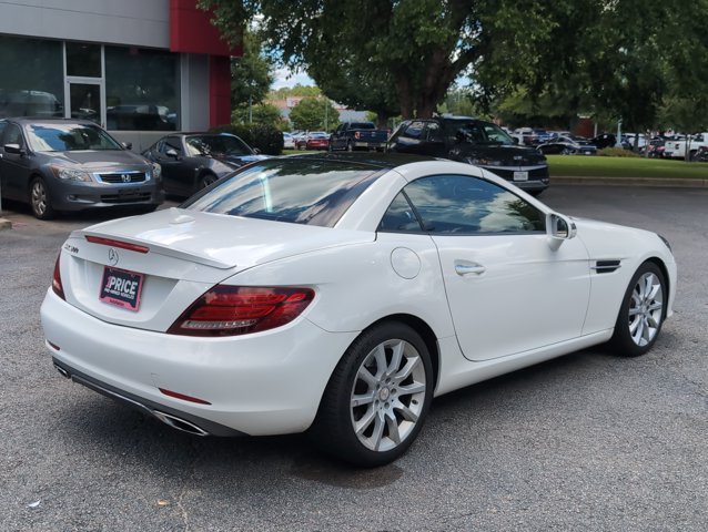 Used 2017 Mercedes-Benz SLC 300 image 5
