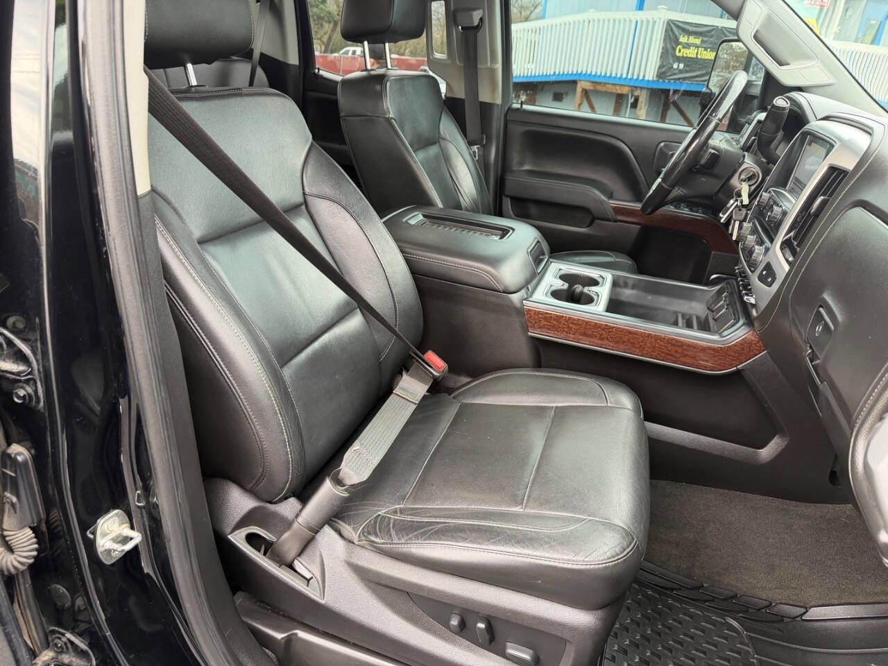 Used 2018 GMC Sierra 2500 SLT image 28