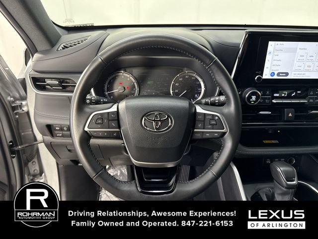 Used 2024 Toyota Highlander XSE AWD/4WD image 11