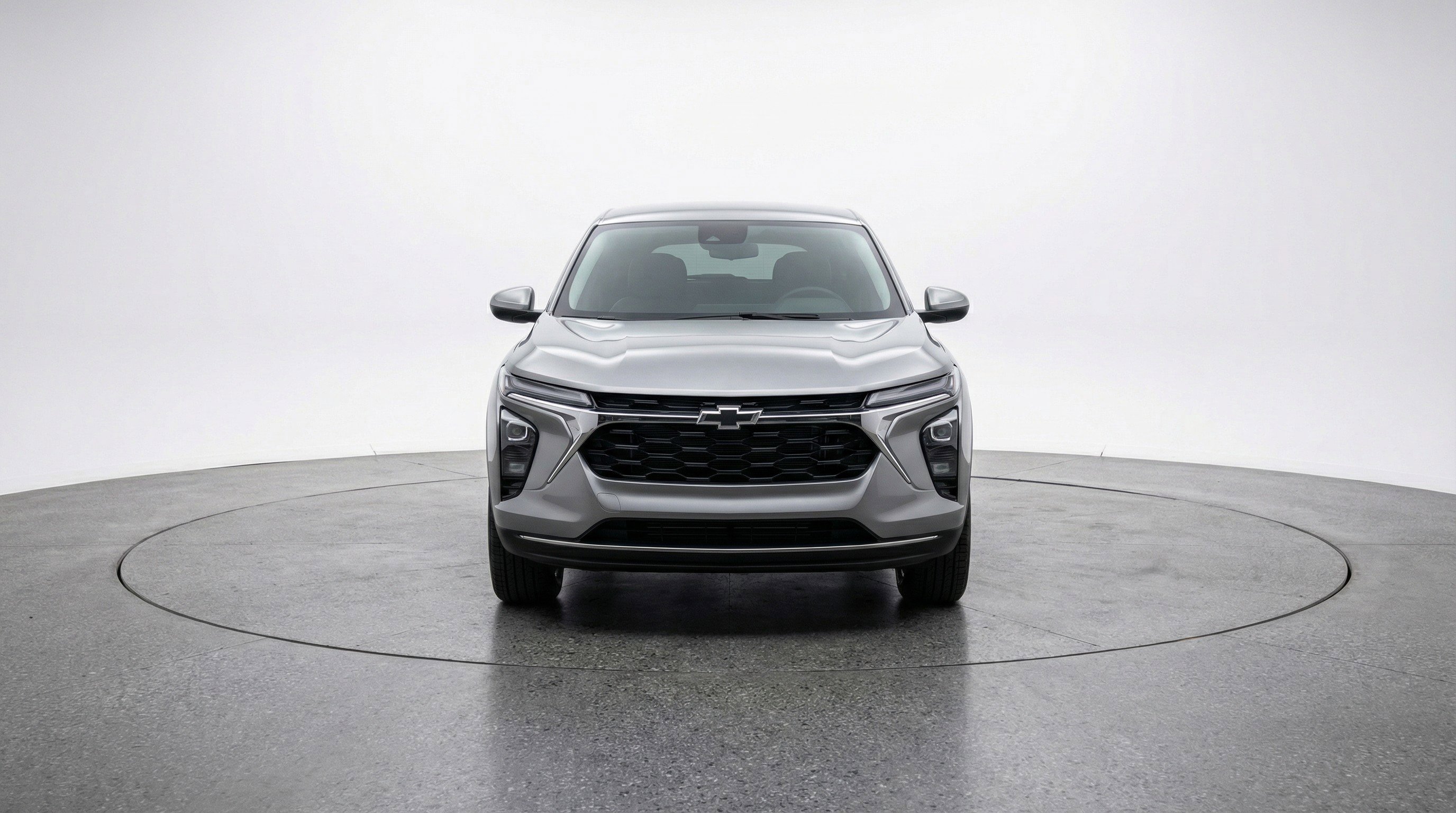 Used 2025 Chevrolet Trax LT FWD image 2