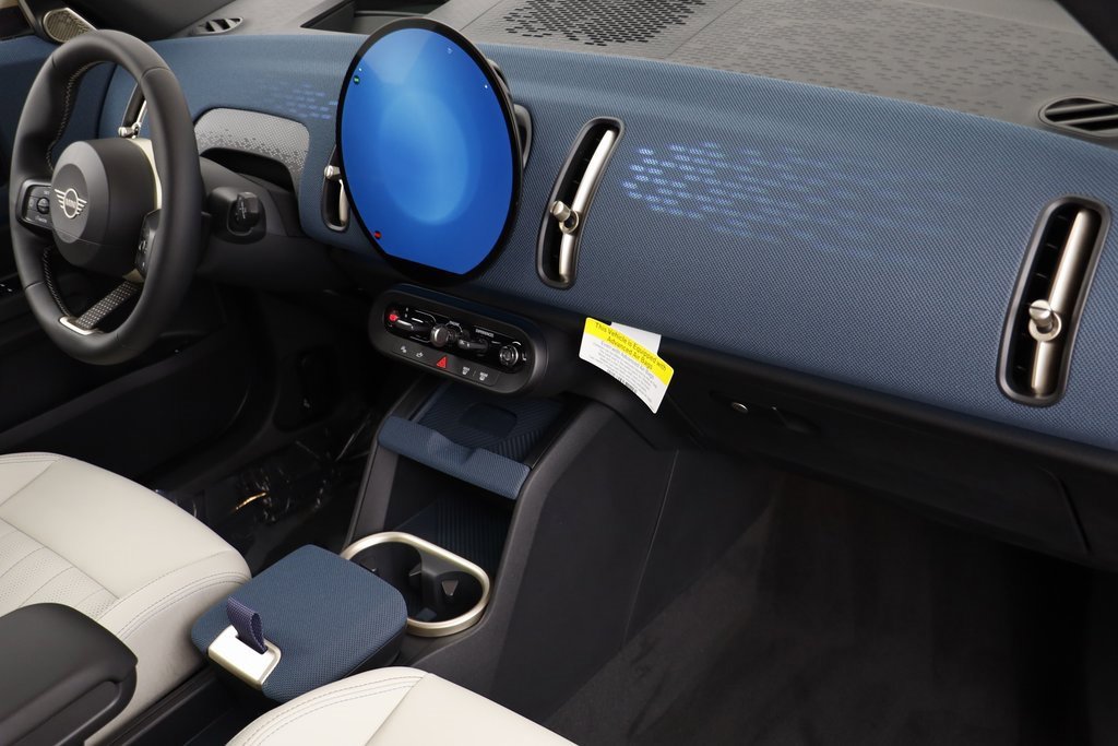 Certified 2025 MINI Cooper Countryman S image 21