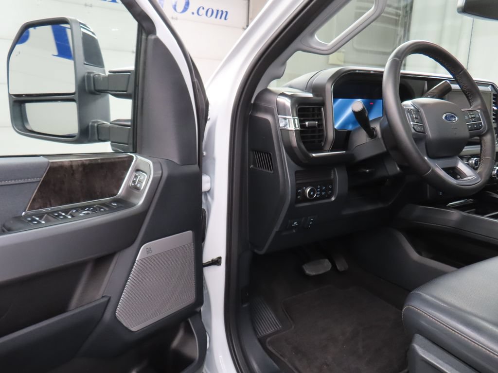 Used 2026 Ford F350 Lariat AWD/4WD image 61