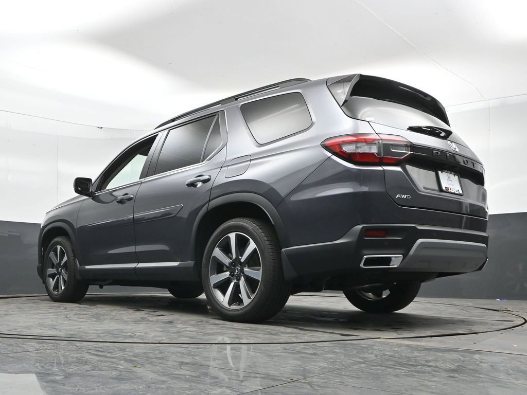 Used 2023 Honda Pilot Elite image 39