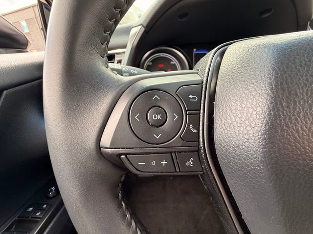 Used 2024 Toyota Camry SE w/ Convenience Package FWD image 10