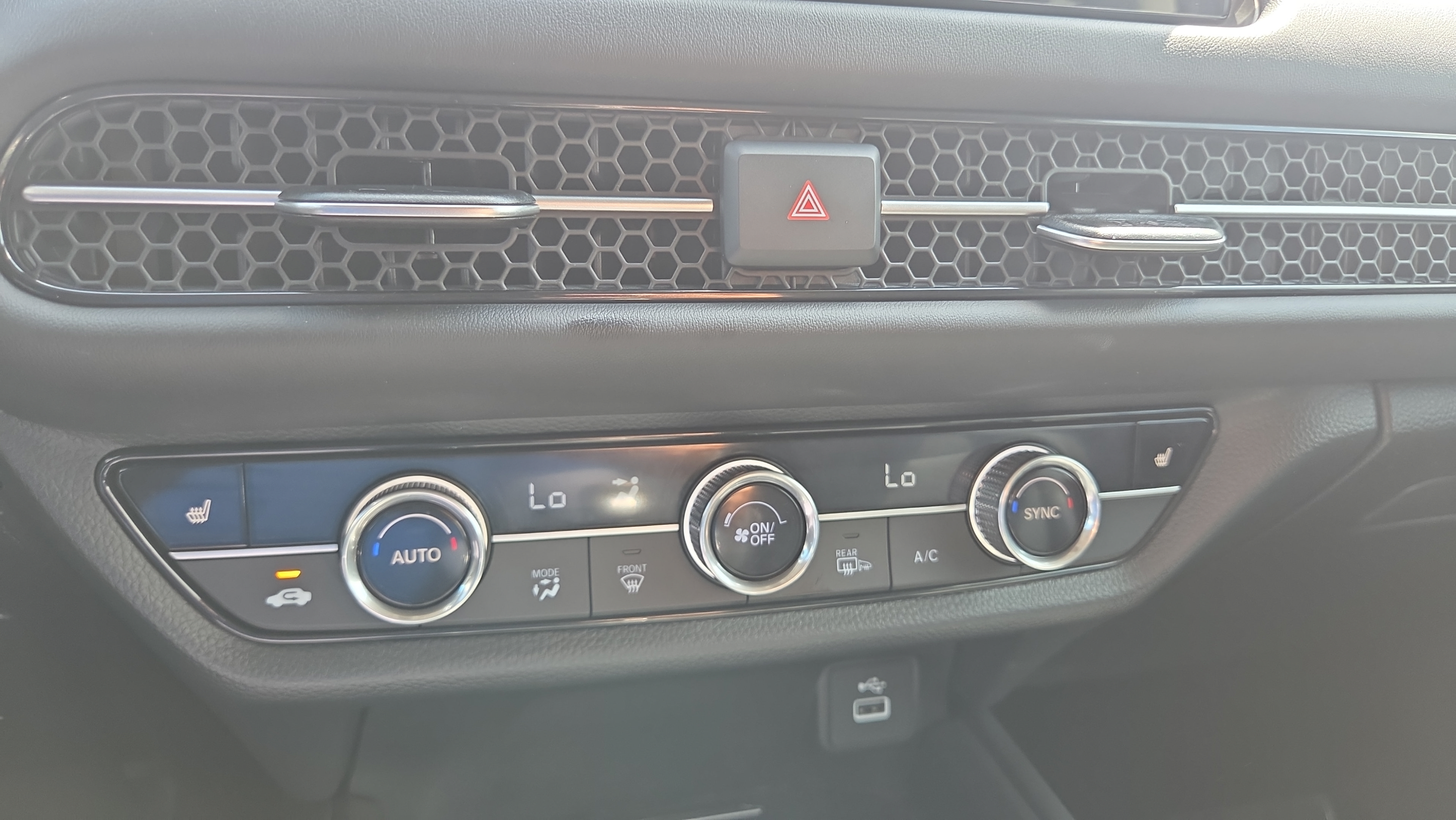 Certified 2025 Honda HR-V EX-L image 30