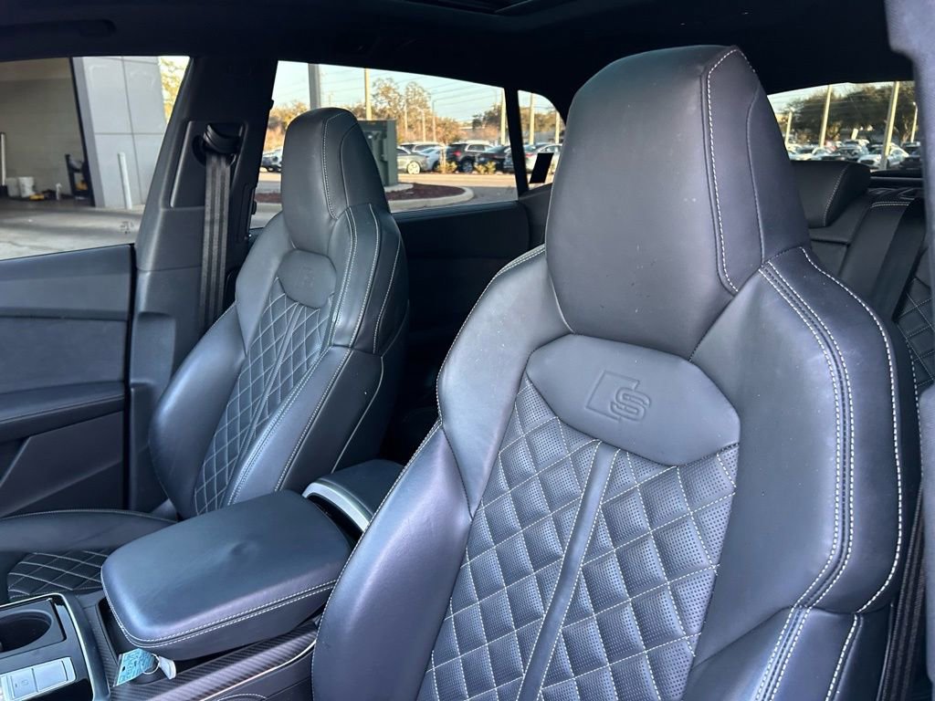 Used 2024 Audi SQ8 Prestige image 17