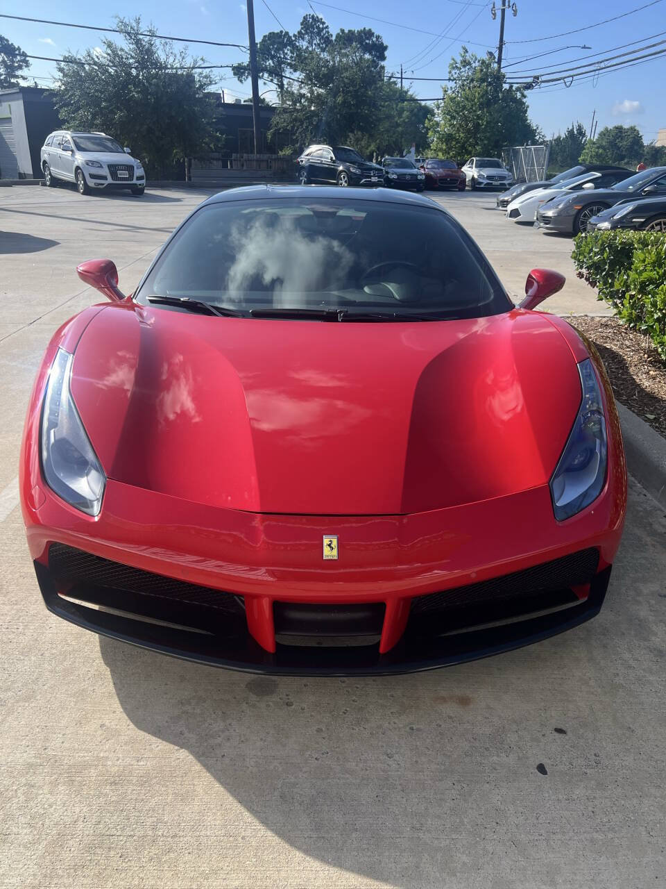 Used 2018 Ferrari 488 GTB RWD image 1