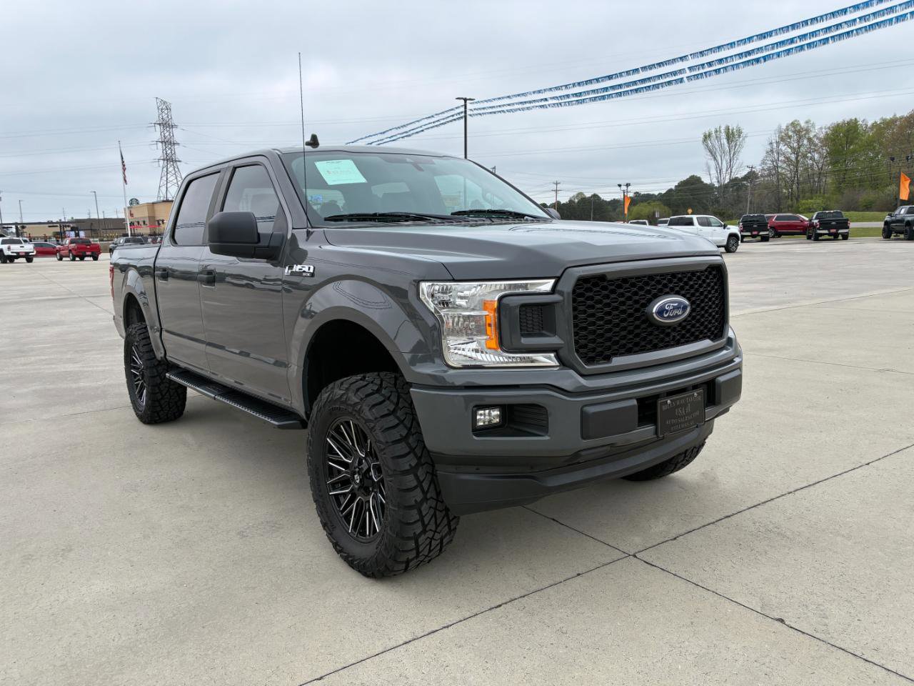 Used 2020 Ford F150 XL w/ Equipment Group 101A Mid RWD image 4