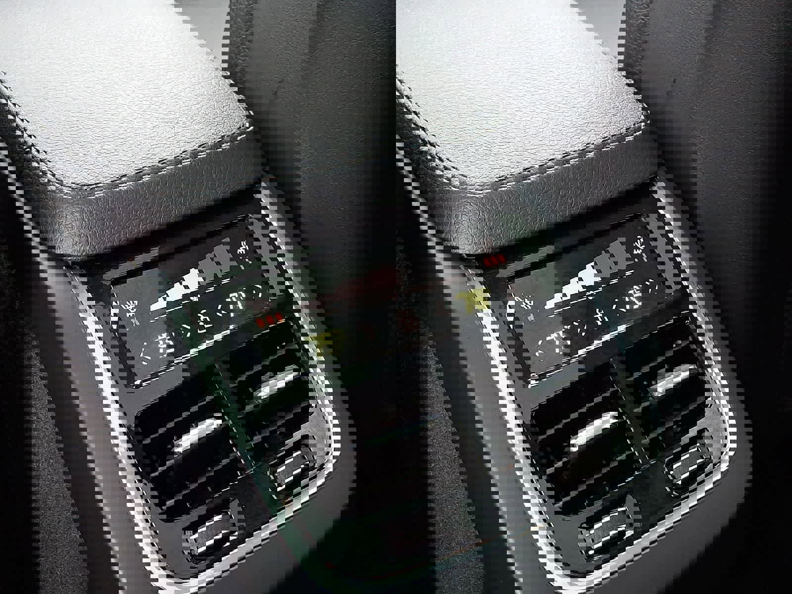 Used 2022 Volvo XC90 T6 Momentum w/ Climate Package image 12