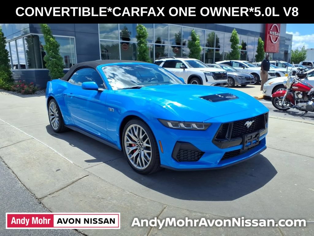Used 2025 Ford Mustang GT Premium RWD image 2