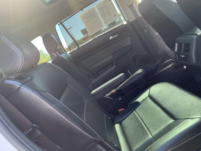 Used 2022 Volkswagen Atlas SEL R-Line AWD/4WD image 12