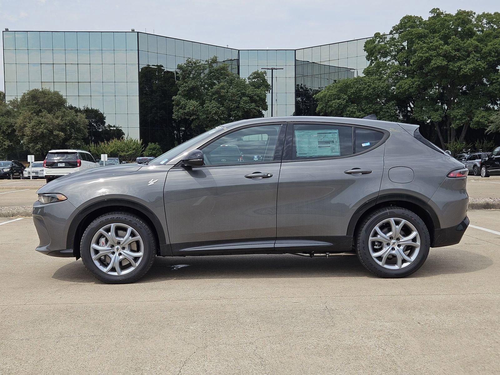 New 2025 Dodge Hornet R/T image 3