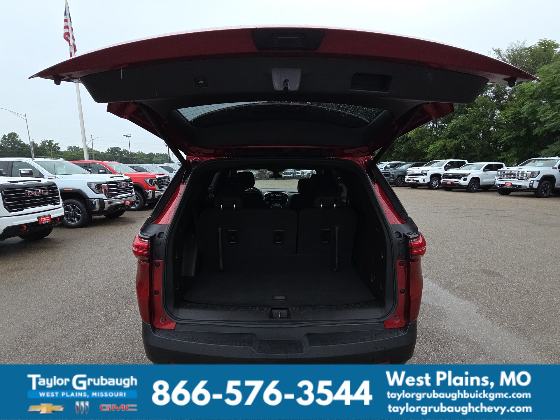 Certified 2023 Chevrolet Traverse LT AWD/4WD image 32