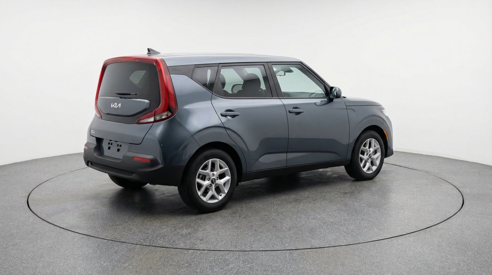 Used 2025 Kia Soul LX w/ LX Technology Package FWD image 9