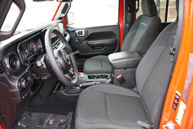 Certified 2025 Jeep Wrangler Unlimited Rubicon 4xe w/ Safety Group image 15