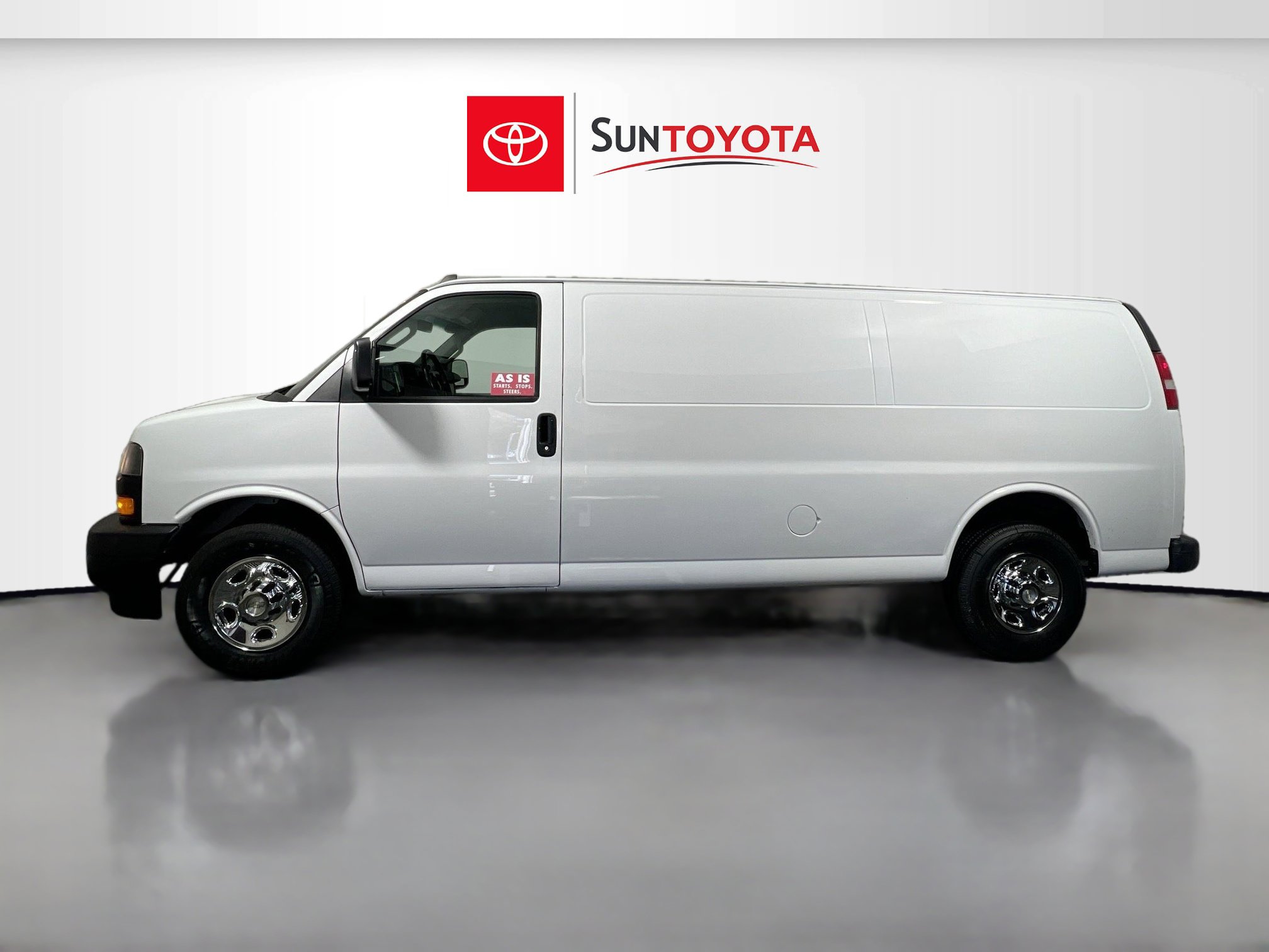Used 2021 Chevrolet Express 2500 Extended w/ Communications Package image 7