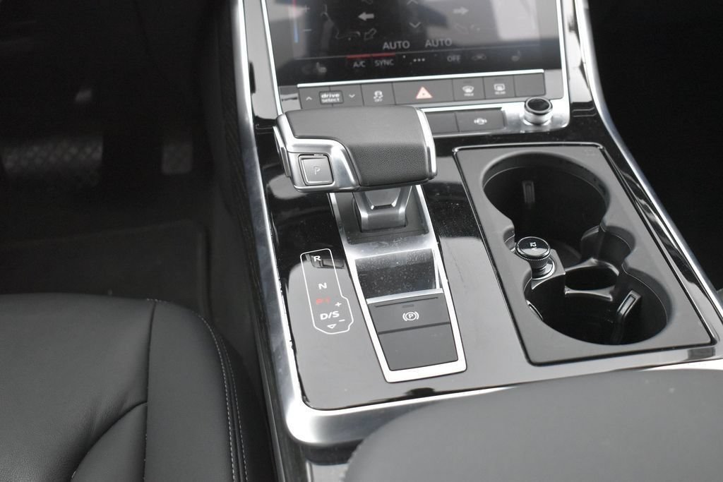 Used 2025 Audi Q7 2.0T Premium AWD/4WD image 16