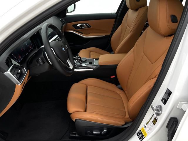 Certified 2022 BMW 330i xDrive Sedan w/ Driving Assistance Package AWD/4WD image 11