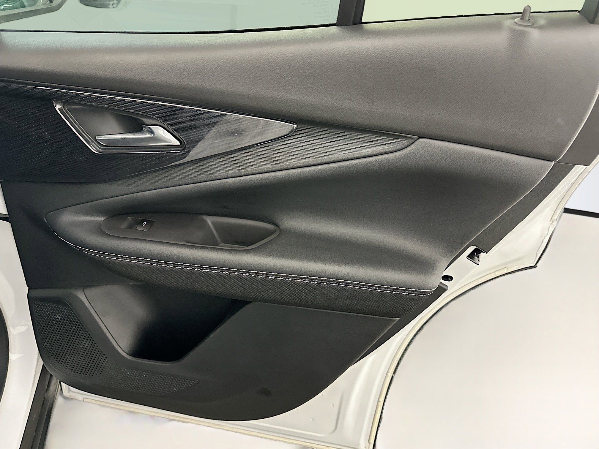 Used 2024 Chevrolet Blazer EV LT image 33