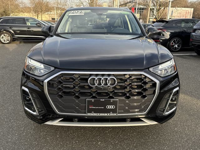 Used 2025 Audi Q5 2.0T Premium Plus w/ Premium Plus Package AWD/4WD image 2