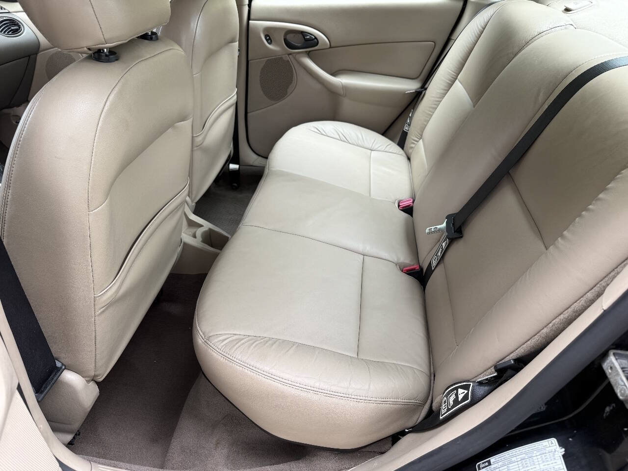 Used 2002 Ford Focus ZTS FWD image 15