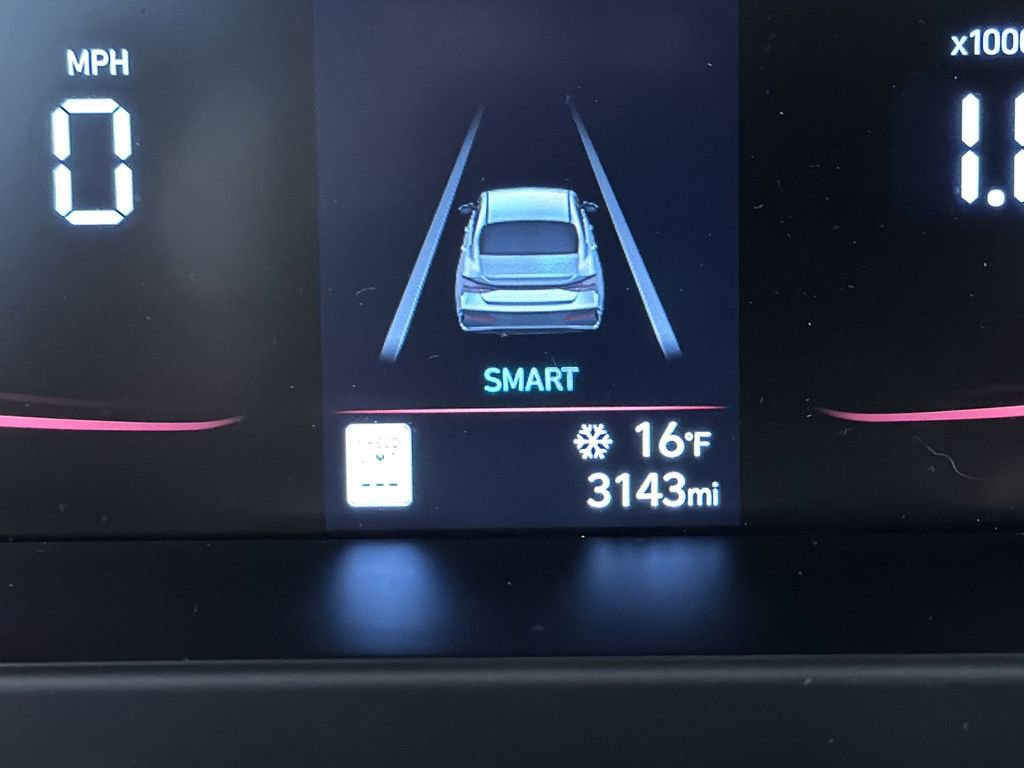 Used 2025 Hyundai Elantra Sport w/ Cargo Package image 22