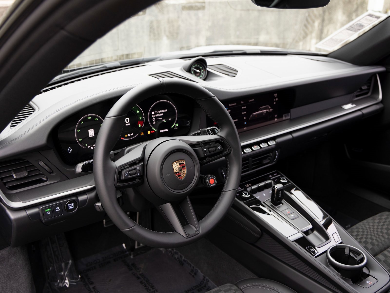 New 2026 Porsche 911 Carrera image 4