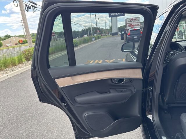 Certified 2025 Volvo XC90 B6 Plus AWD/4WD image 16