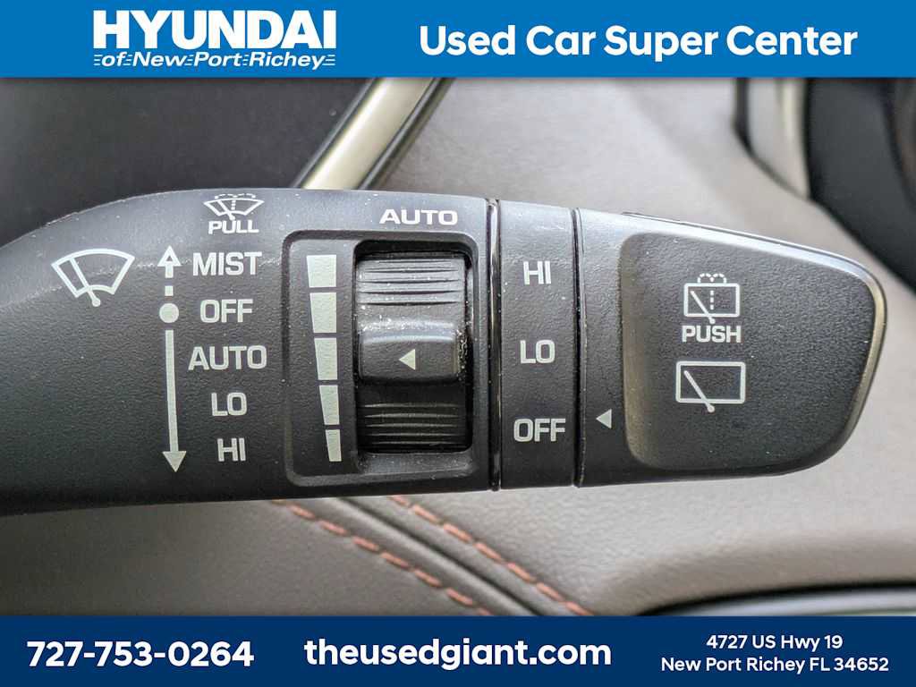 Used 2020 Hyundai Santa Fe Limited image 40