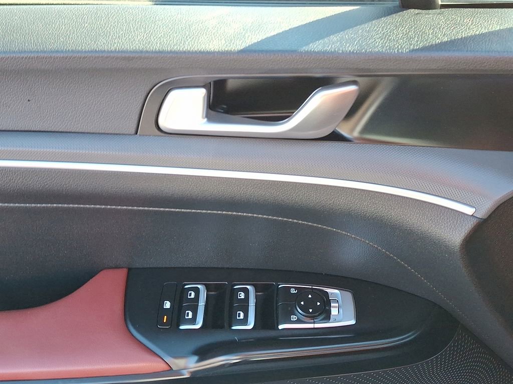 Certified 2023 Kia K5 GT-Line image 2