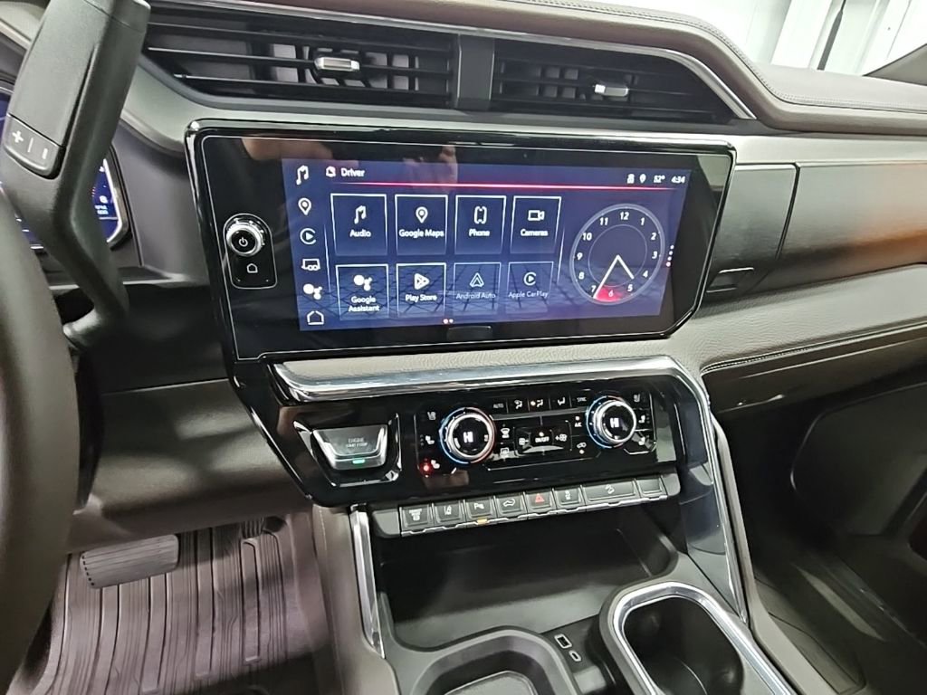 Used 2024 GMC Sierra 2500 Denali w/ Technology Package image 13