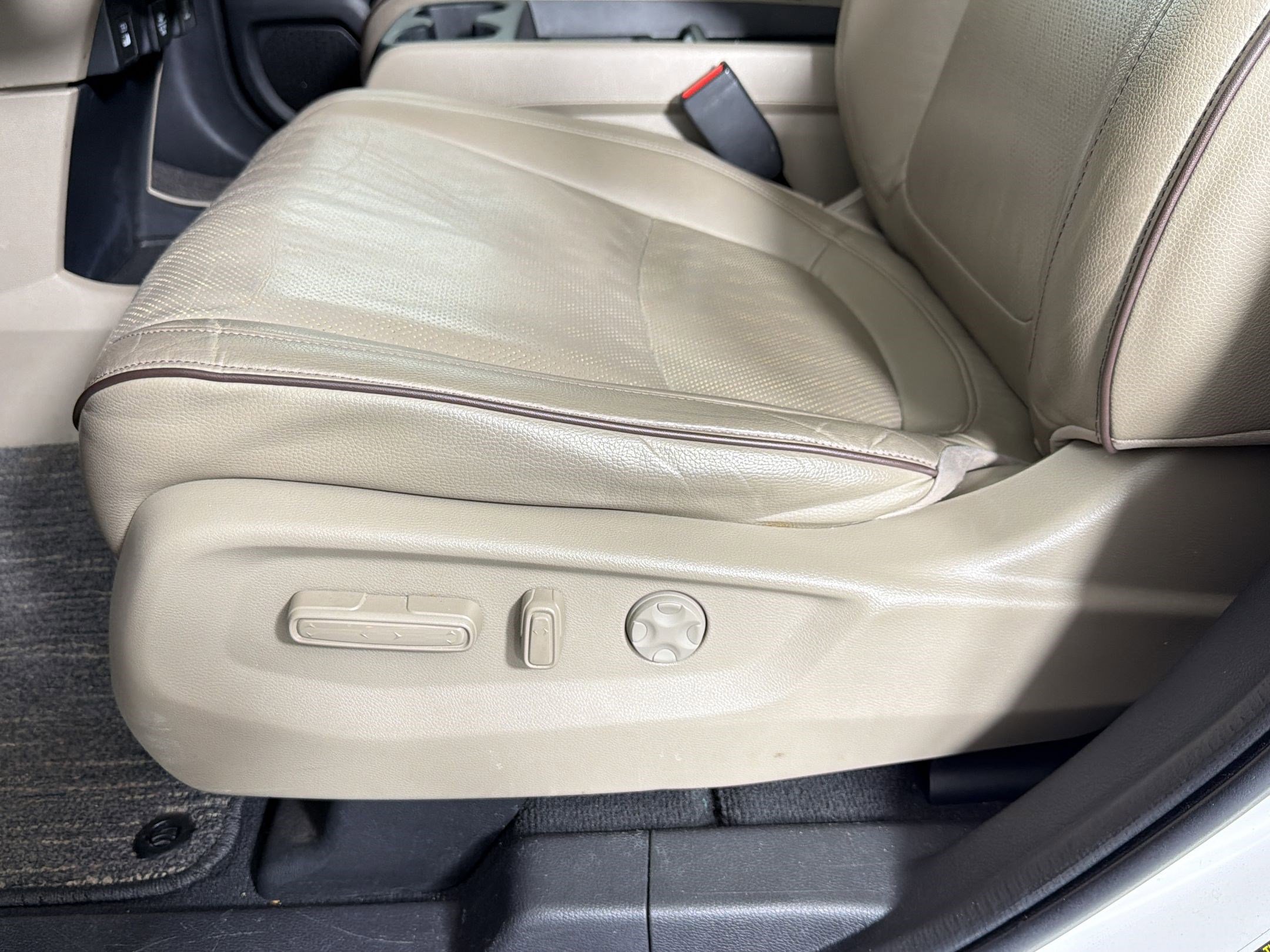 Used 2023 Honda Odyssey Elite image 13